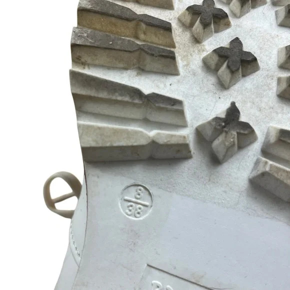 BAMBOO White Lace-Up Fur Winter Boots - Picture 2 of 10